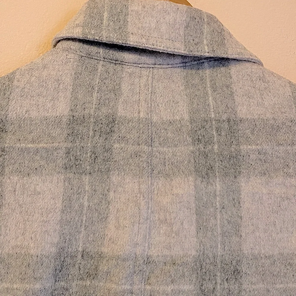 Vince Women's Plaid Wool Flannel Shirt Jacket - oversized Small - Picture 8 of 11